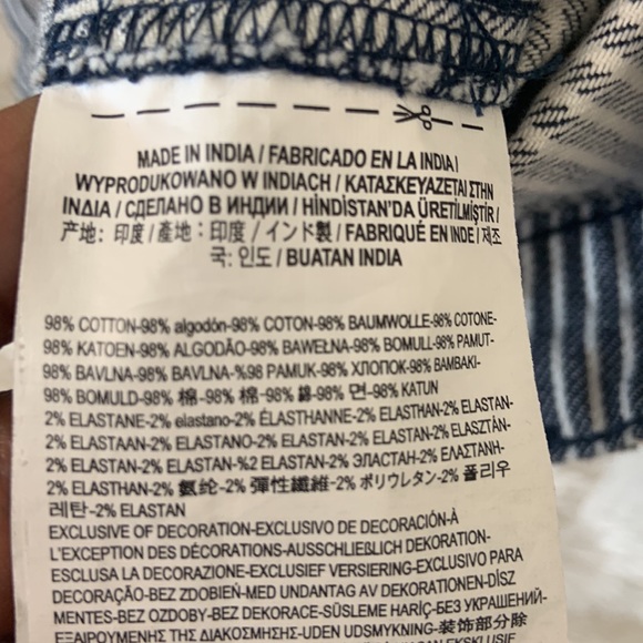 🌷VANS High Rise Navy Blue And White Striped Shorts Size 26 - Picture 8 of 10